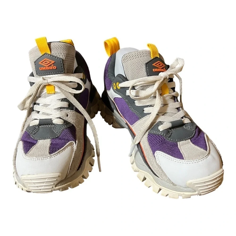 Umbro Bumpy Leather Sneakers Size 6